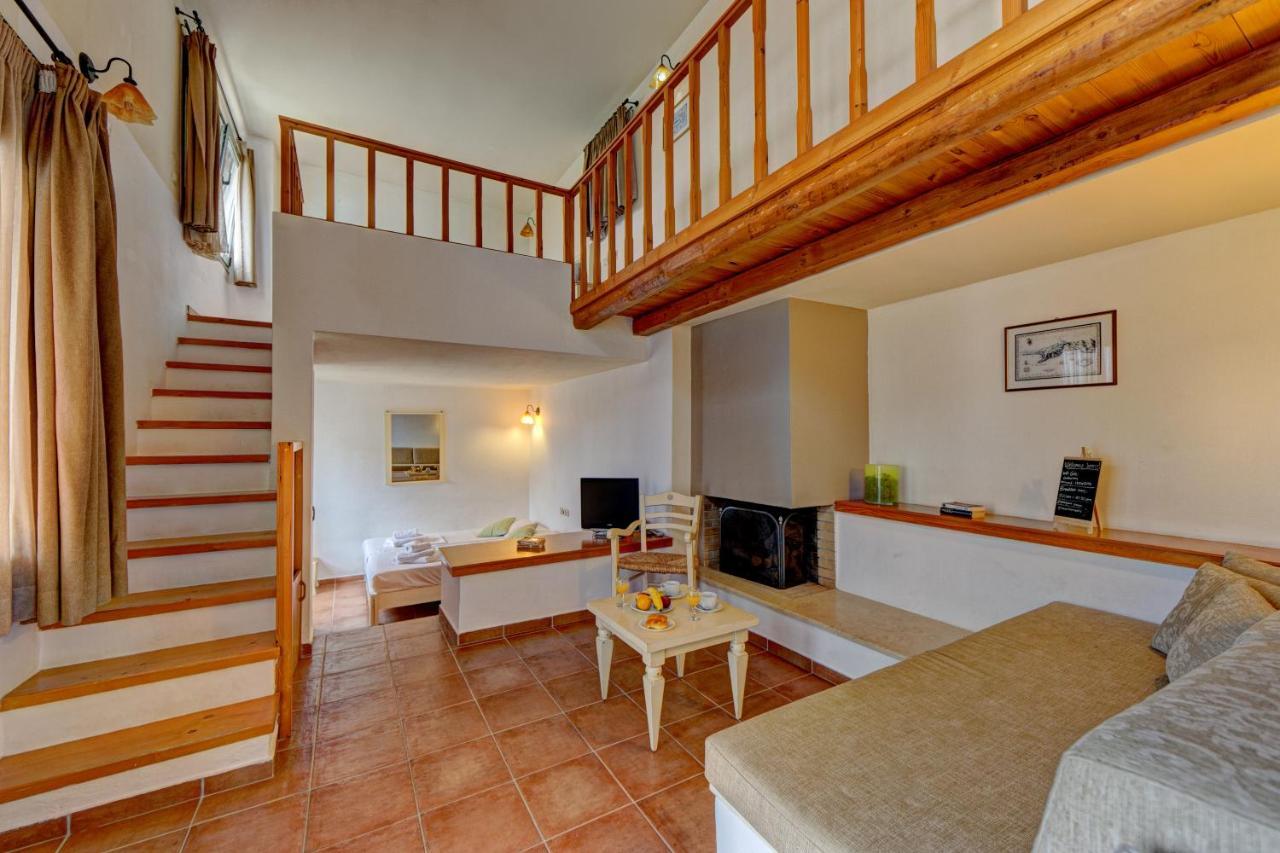 Mourtzanakis Residence - Traditional Eco Hotel In Akhládha Eksteriør billede