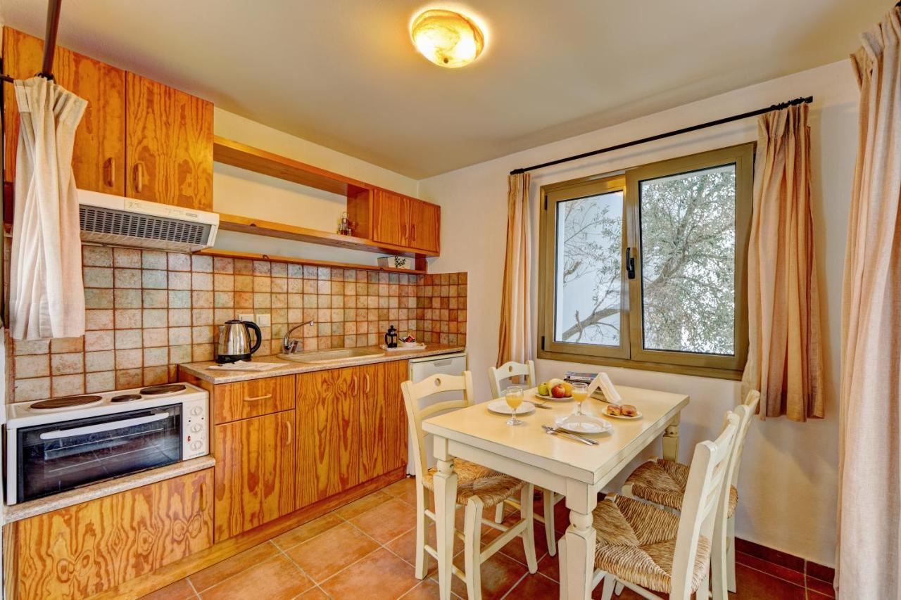 Mourtzanakis Residence - Traditional Eco Hotel In Akhládha Eksteriør billede